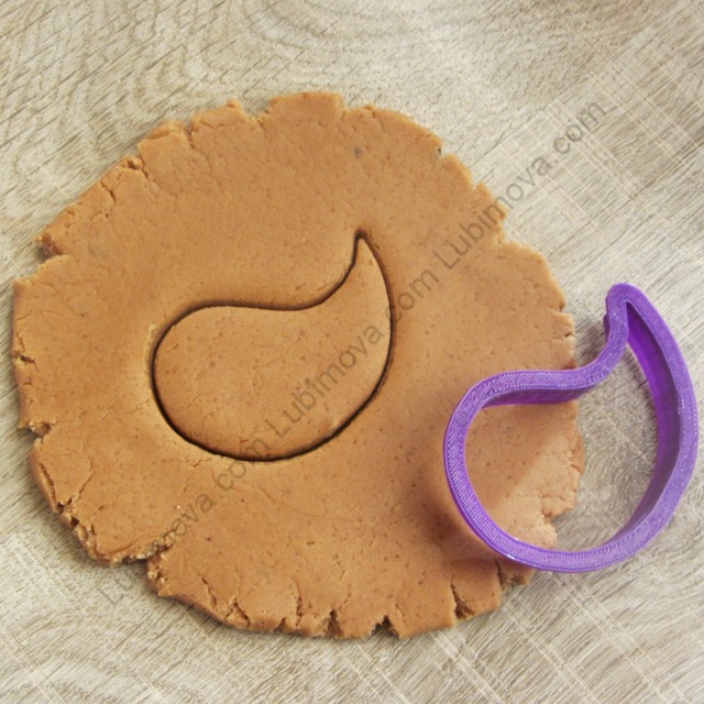 where to find cookie cutters