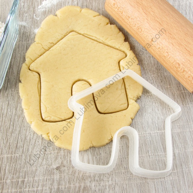Cookie cutter House for dogs
