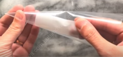 Рулон пленки прозрачный 10х70 (25 мкр) для корнетиков и упаковки